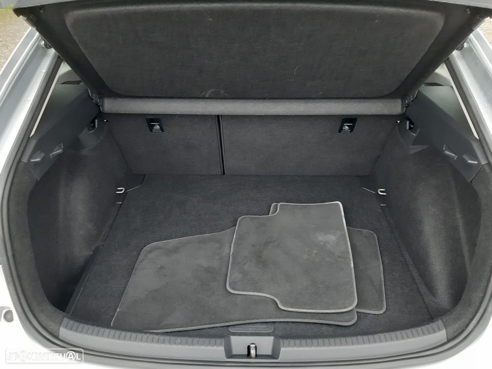 VW Taigo 1.0 TSI Urban - 19