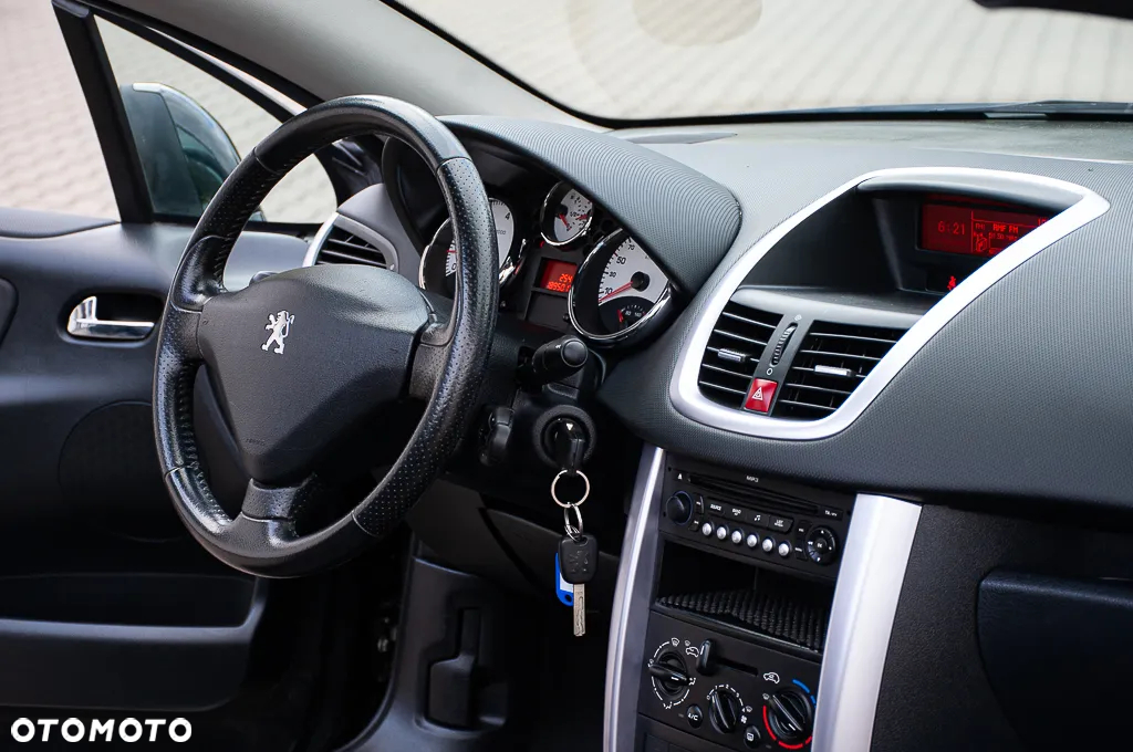 Peugeot 207 CC 120 VTi Platinum - 5