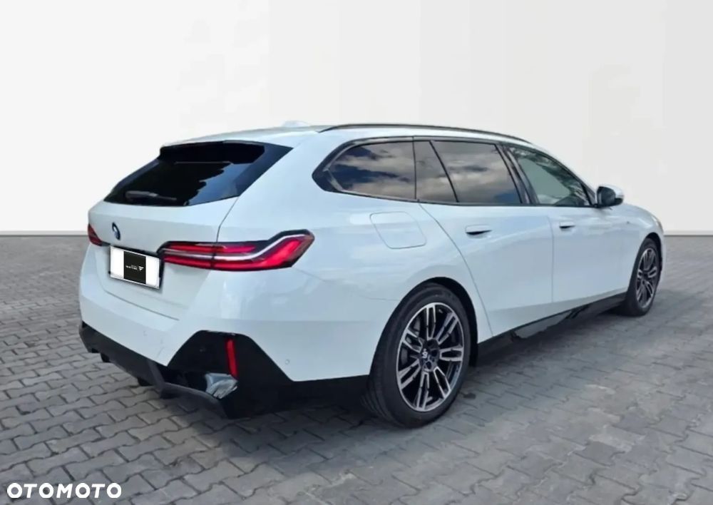 BMW Seria 5 520d xDrive mHEV M Sport - 5