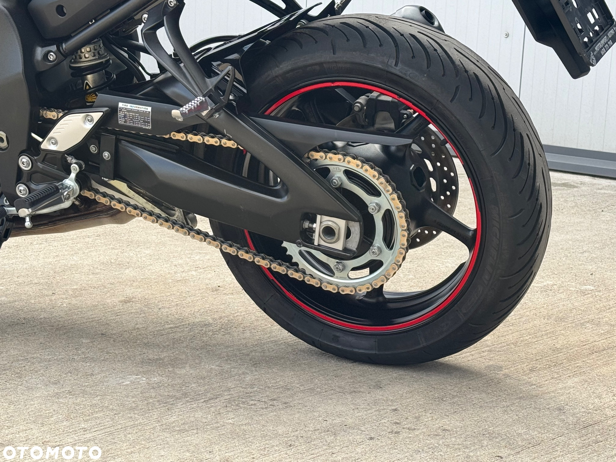 Yamaha FZ8 - 23