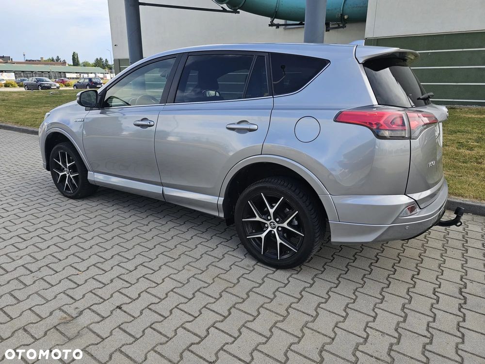 Toyota RAV4 - 4