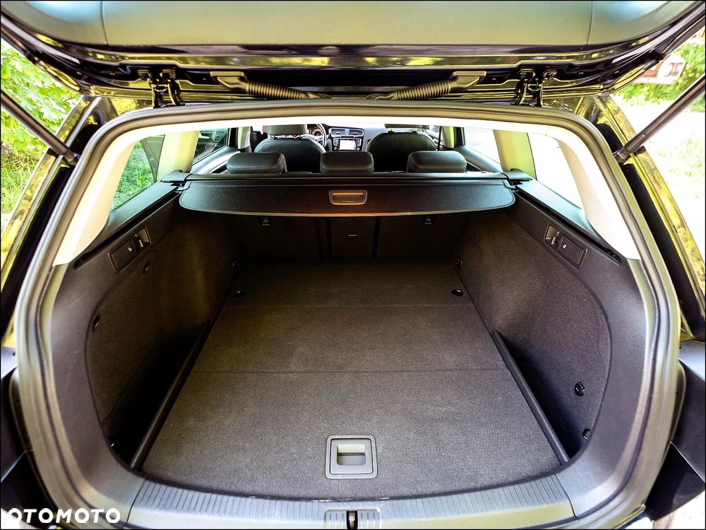 Volkswagen Golf - 39