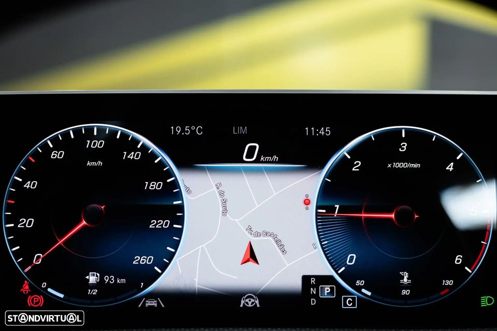 Mercedes-Benz A 180 Limousine d Progressive Aut. - 42