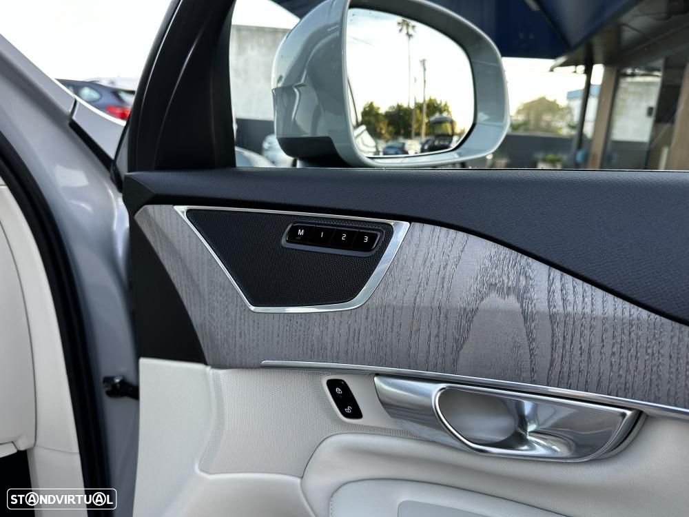 Volvo XC 90 2.0 T8 PHEV Plus Bright AWD - 40