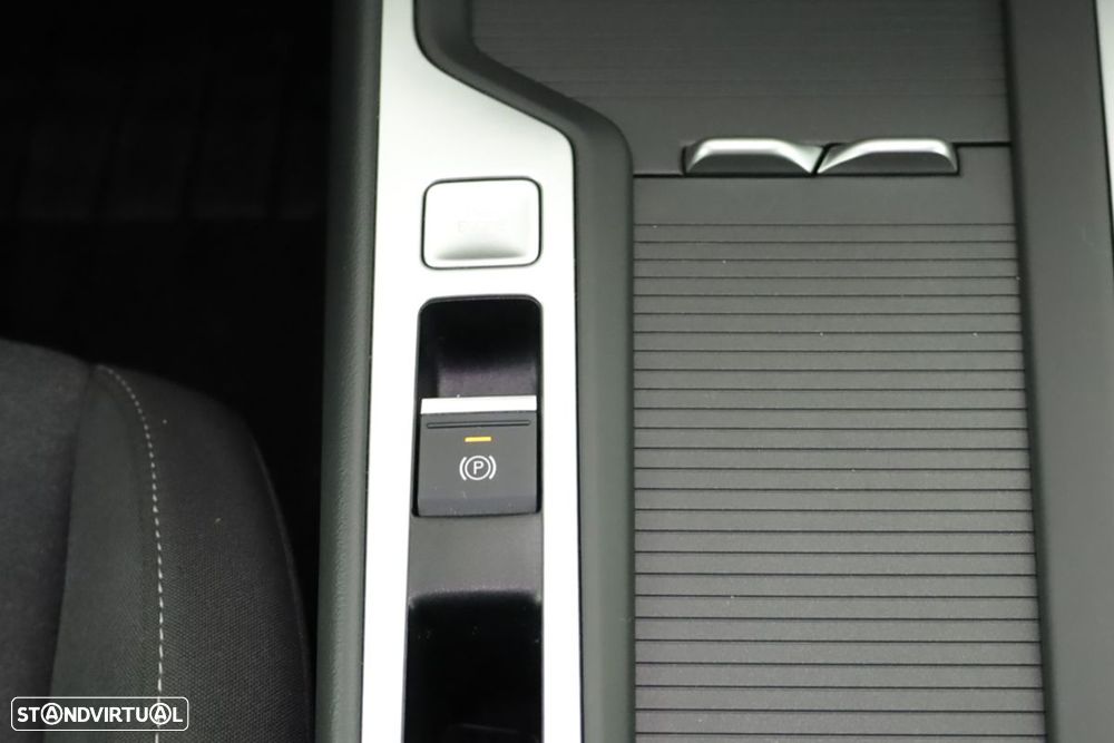 VW Passat Variant 1.5 TSI eHybrid DSG - 14