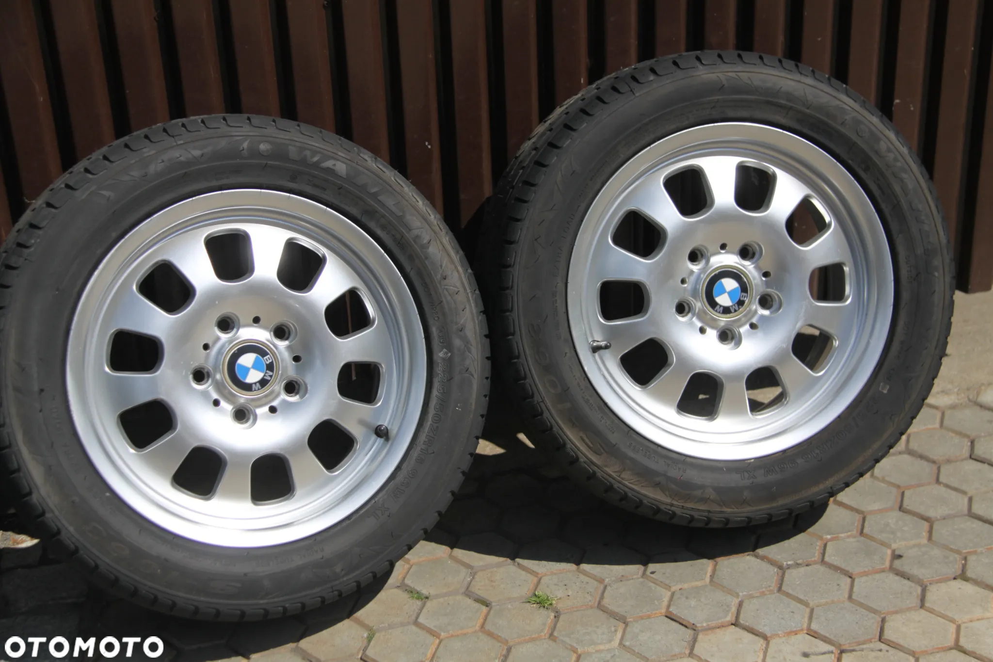 Koła Aluminiowe BMW 225/50 R16 7Jx16 H2 ET 47 5 x 120 Nowe Opony - 3
