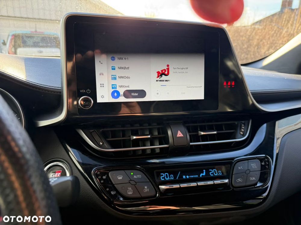 Toyota C-HR 1.8 Hybrid Prestige - 12