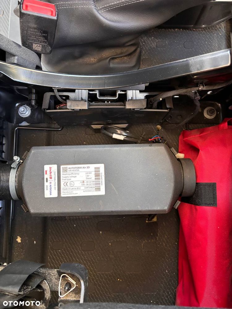 Renault Trafic (6 Osobowy) - 26