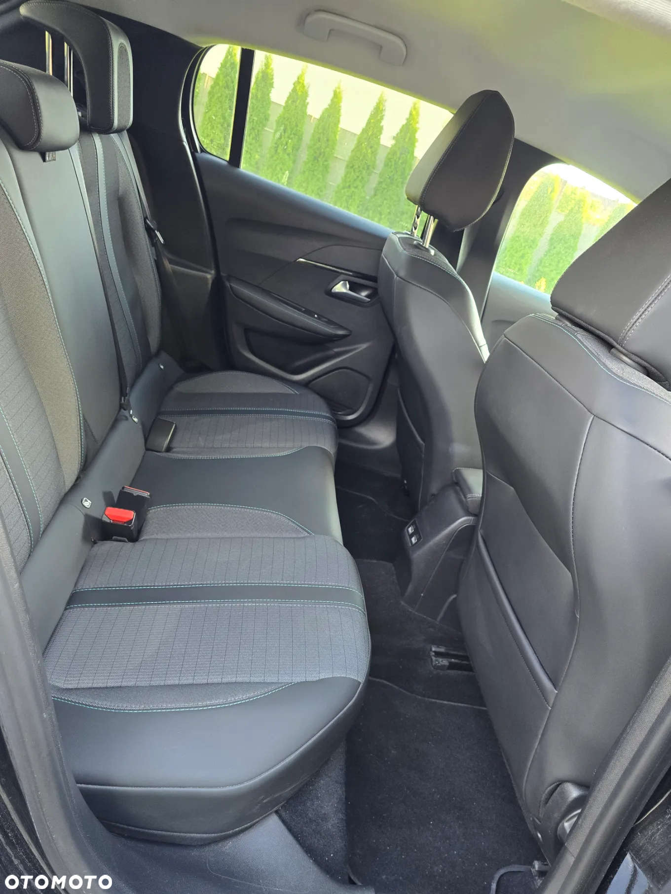Peugeot 208 PureTech 100 Allure - 9