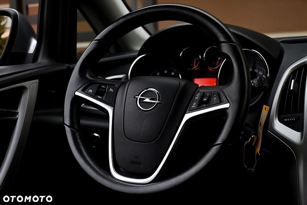 Opel Astra 1.6 Turbo Color Edition - 19