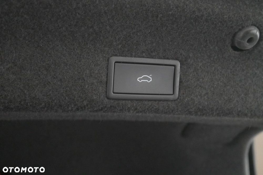 Volkswagen Passat - 17