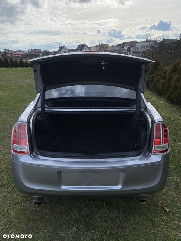 Chrysler 300s - 26