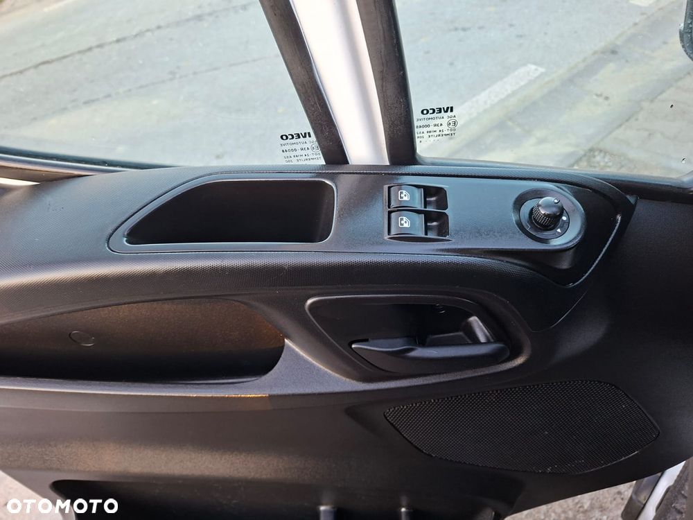 Iveco Daily - 27