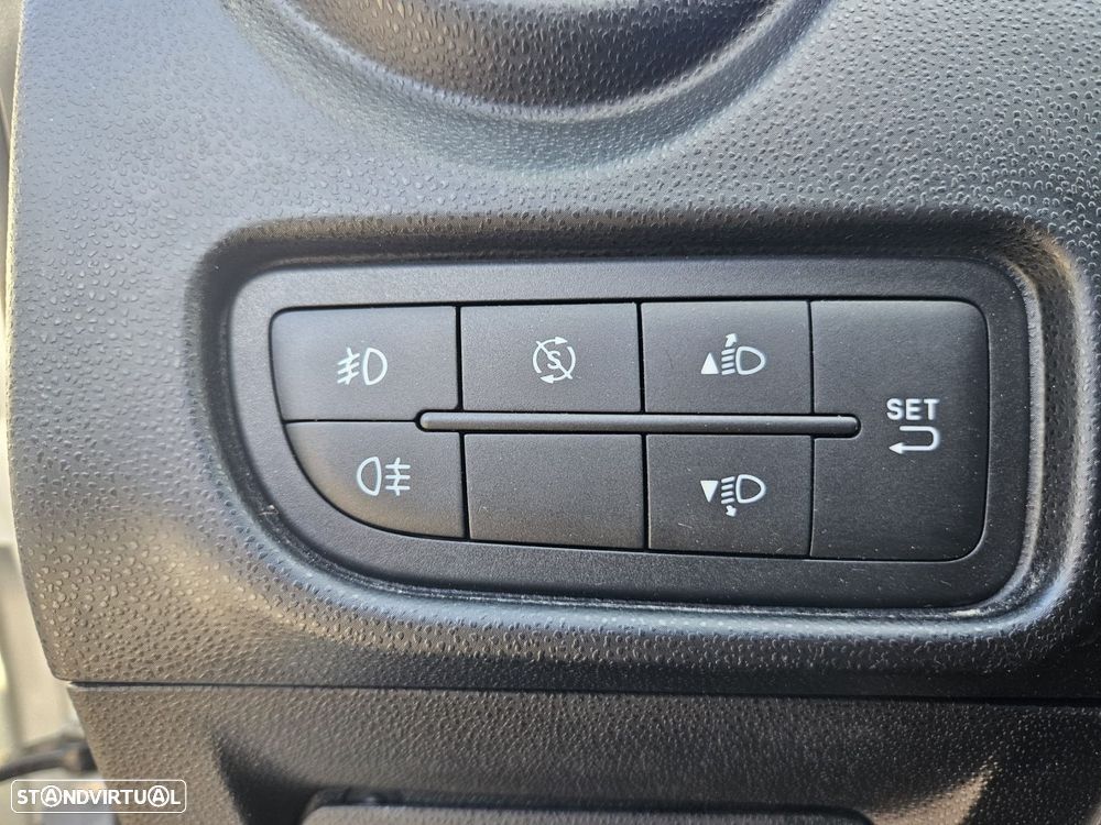 Alfa Romeo MiTo 1.3 JTDM Trofeo - 35