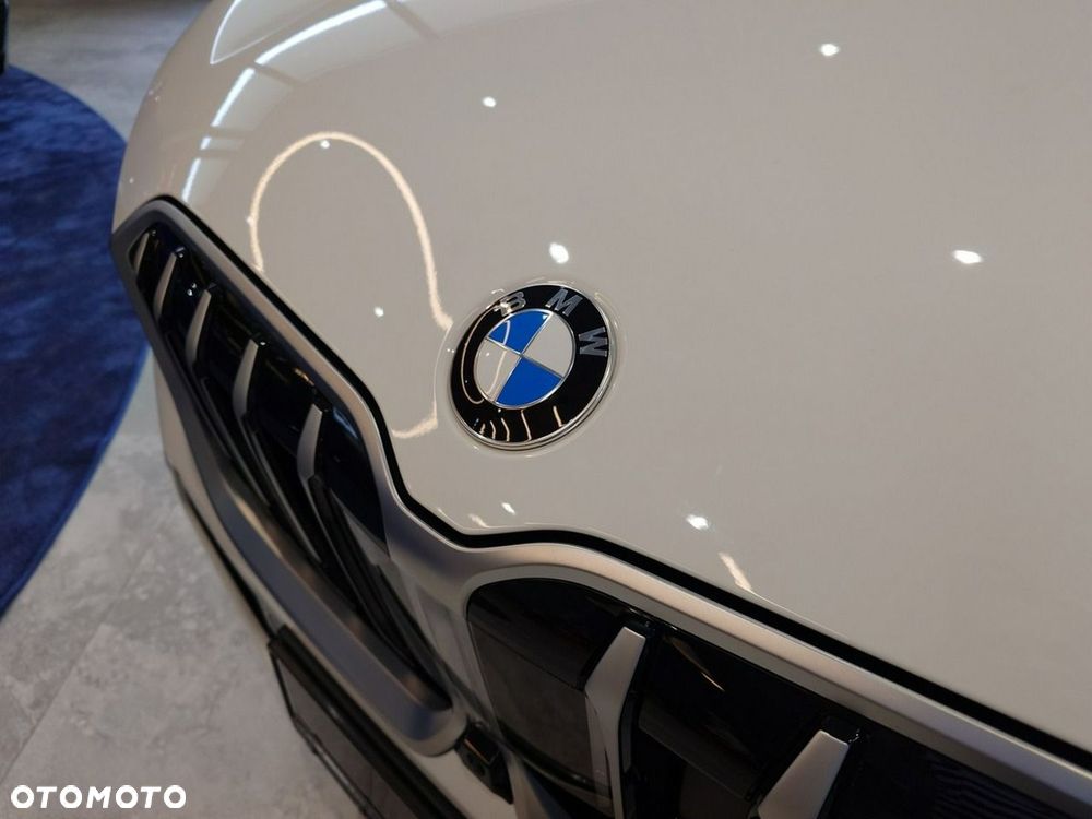 BMW X1 xDrive20d - 11