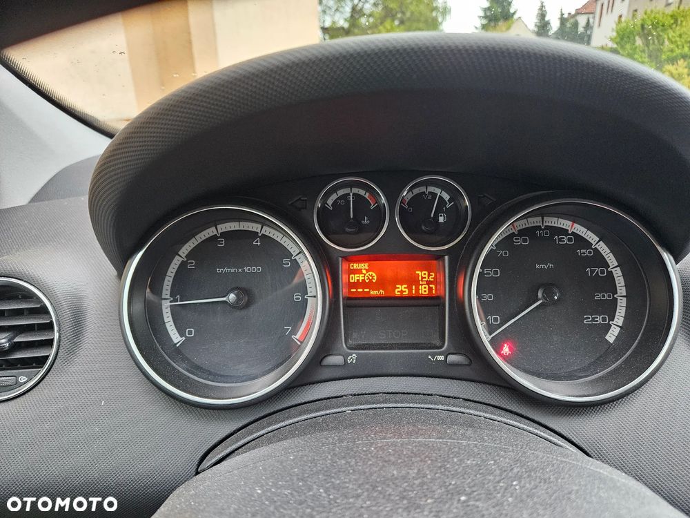 Peugeot 308 1.6 Trendy - 6