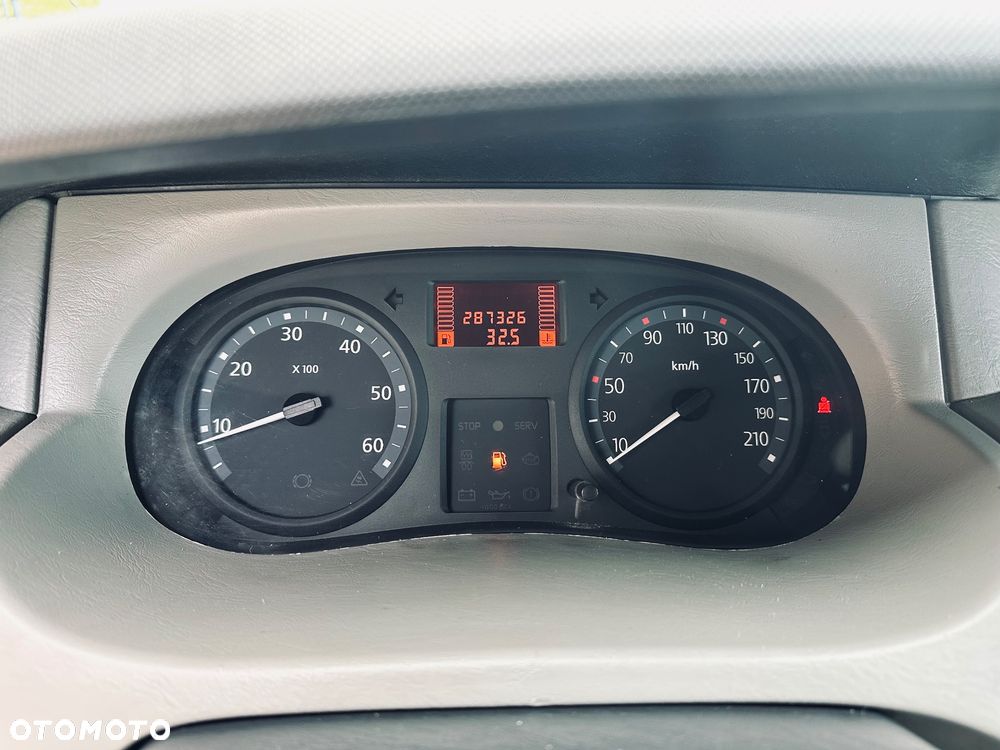 Renault Trafic - 22