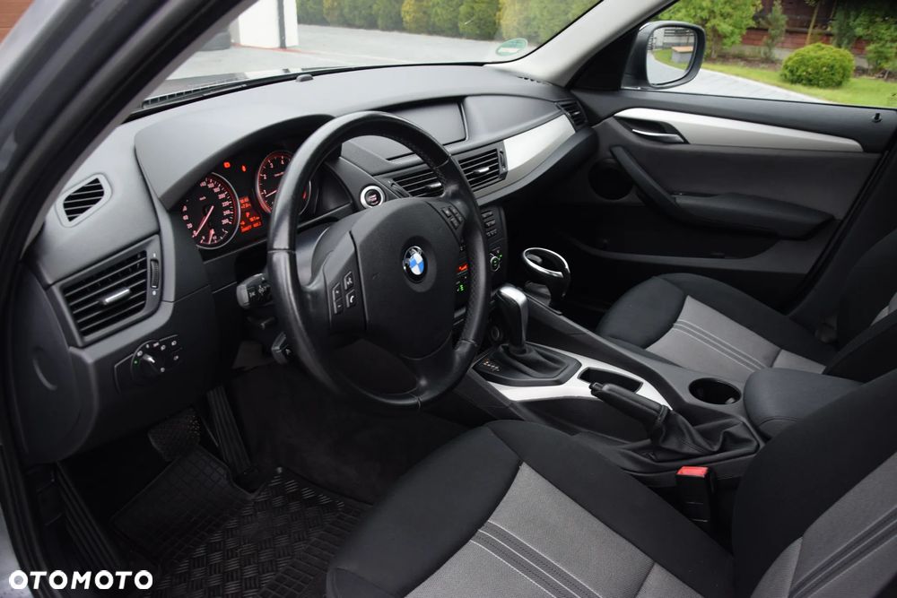 BMW X1 sDrive18i - 15