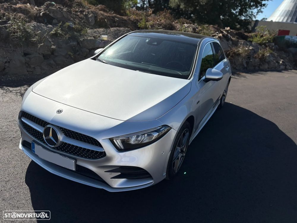 Mercedes-Benz A 250 e AMG Line - 9