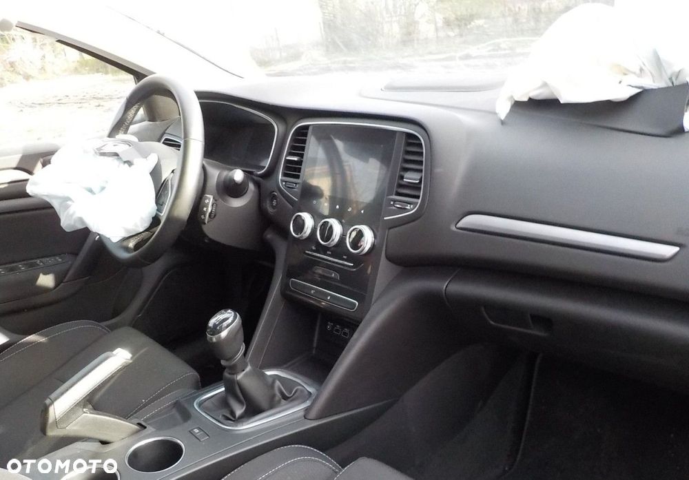 Renault Megane 1.5 Blue dCi Techno - 24