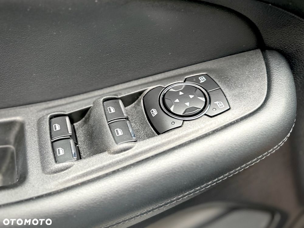 Ford Edge - 32