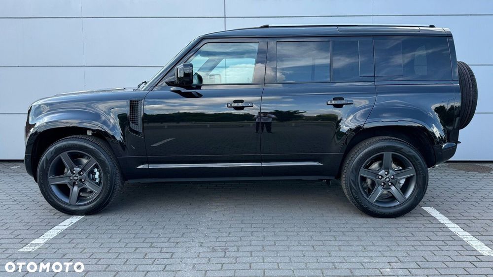 Land Rover Defender - 3