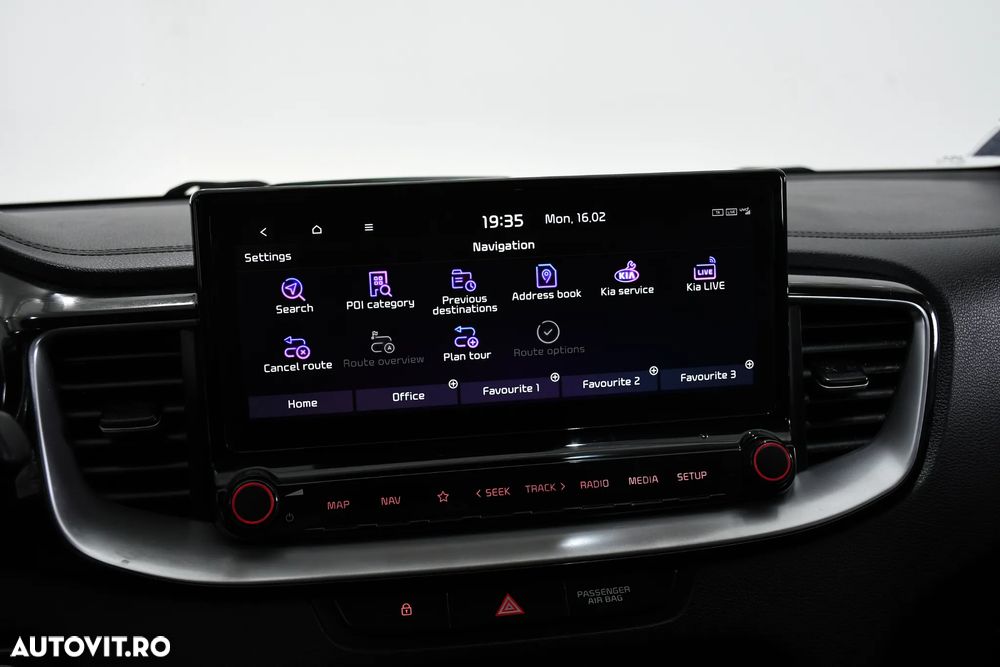 Kia Ceed 1.6 GDI DCT OPF Platinum Edition - 17