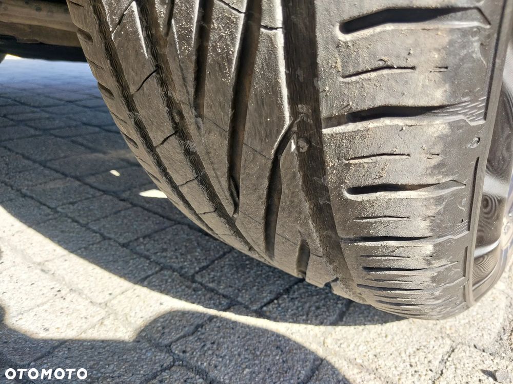 Ford Kuga - 26