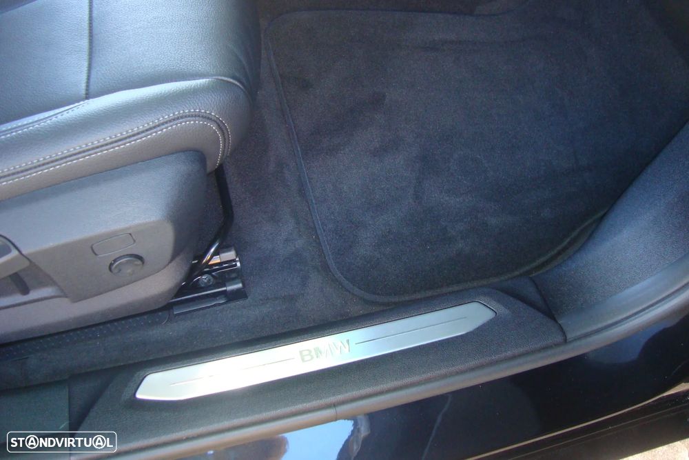 BMW 118 i Line Sport Auto - 30