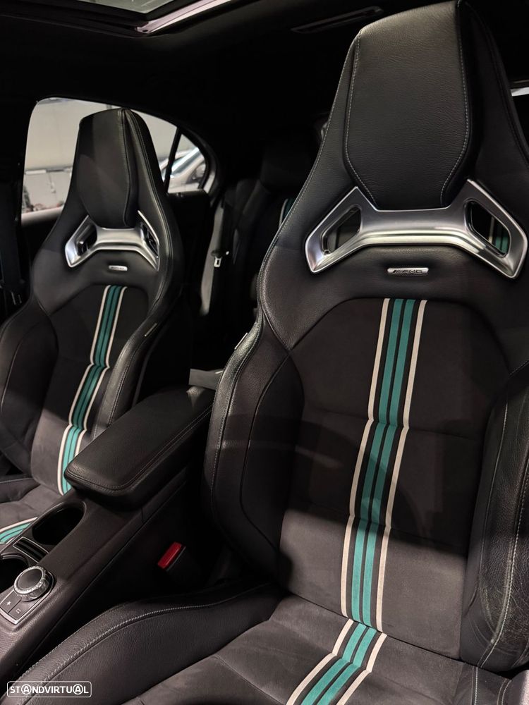 Mercedes-Benz A 45 AMG 4Matic Speedshift 7G-DCT PETRONAS 2015 World Champion Edition - 56