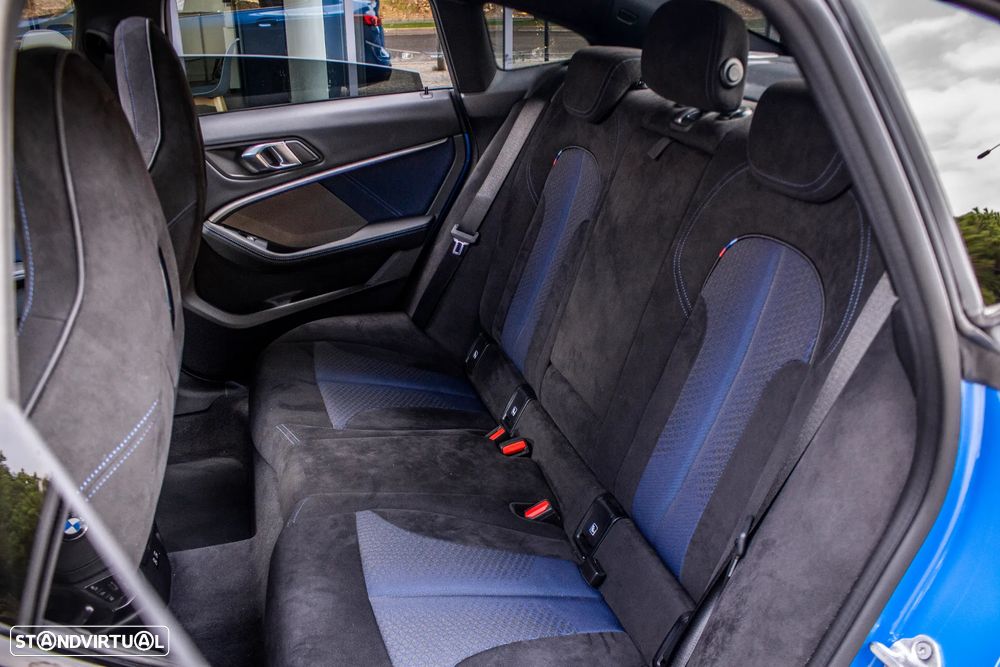 BMW M235i Gran Coupé xDrive - 40