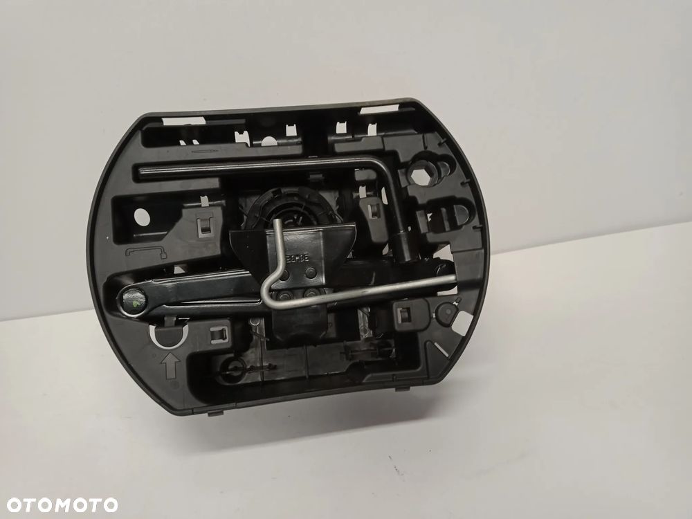 WKŁAD KOŁA ZAPSOWEGO LEWAREK KLUCZ CITROEN C5 AIRCROSS PEUGEOT 3008 II 9817458480 - 1