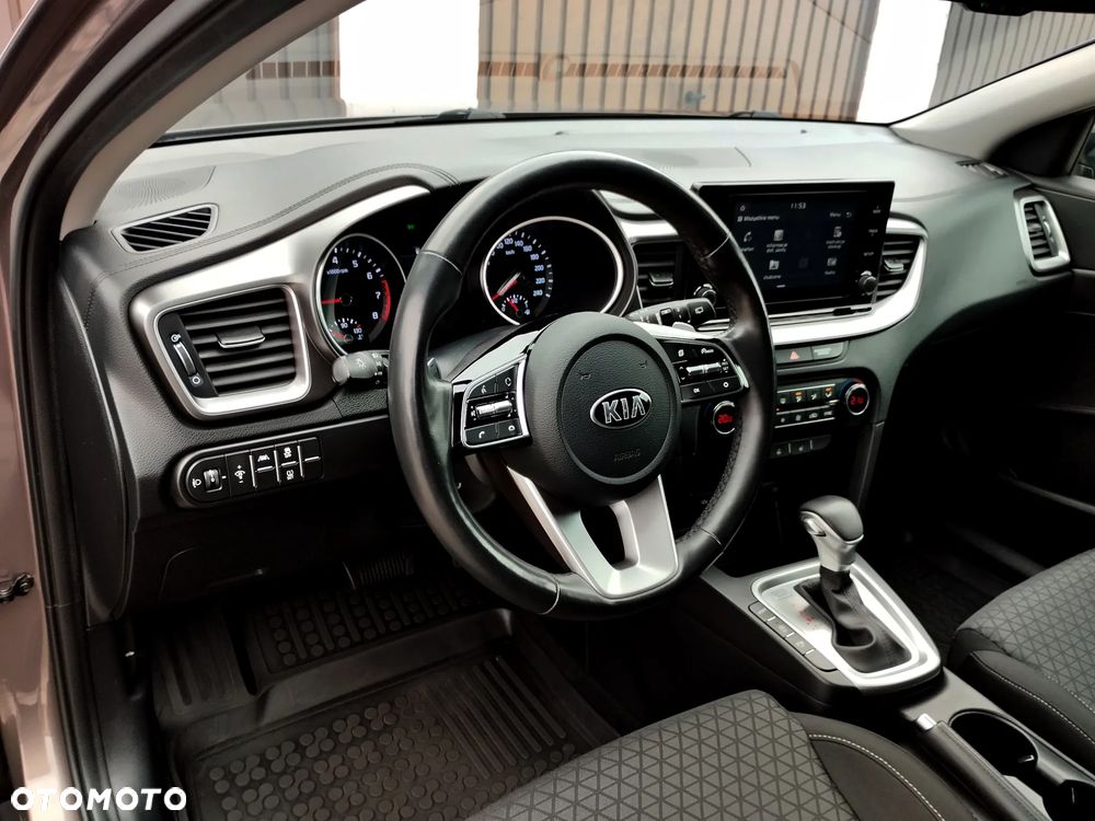 Kia XCeed - 17
