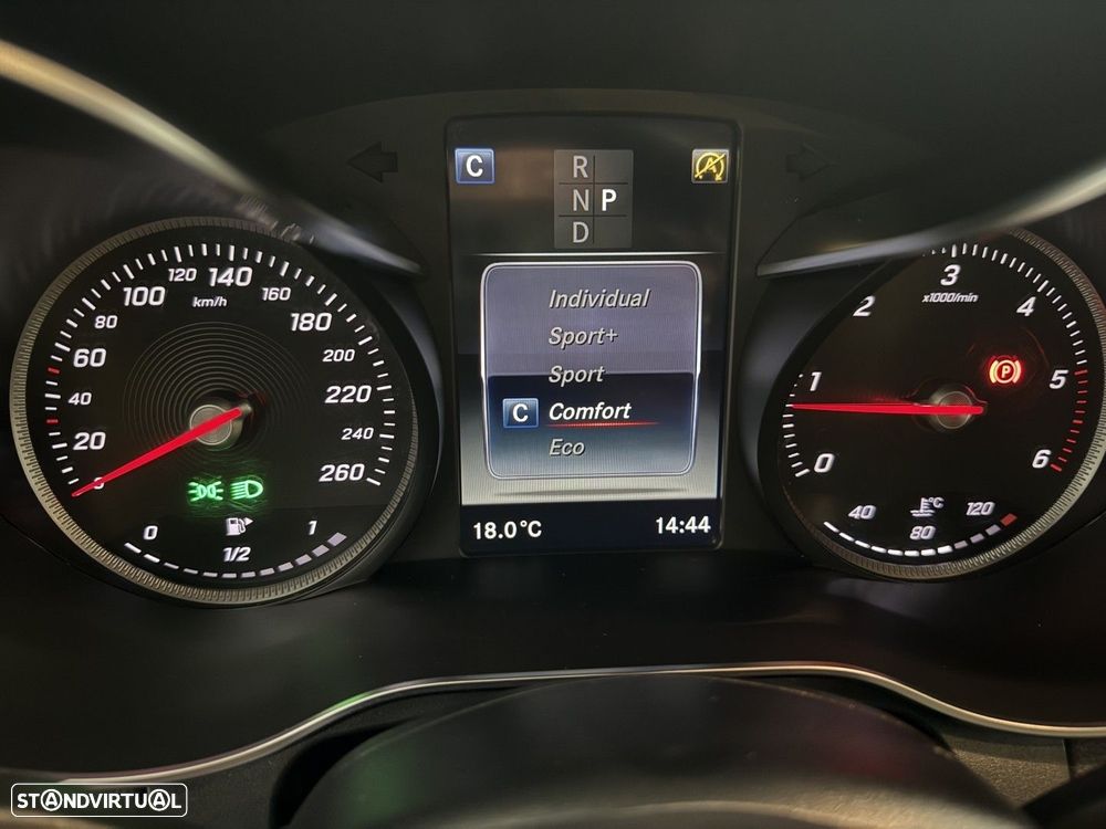 Mercedes-Benz GLC 250 d 4Matic 9G-TRONIC AMG Line - 21