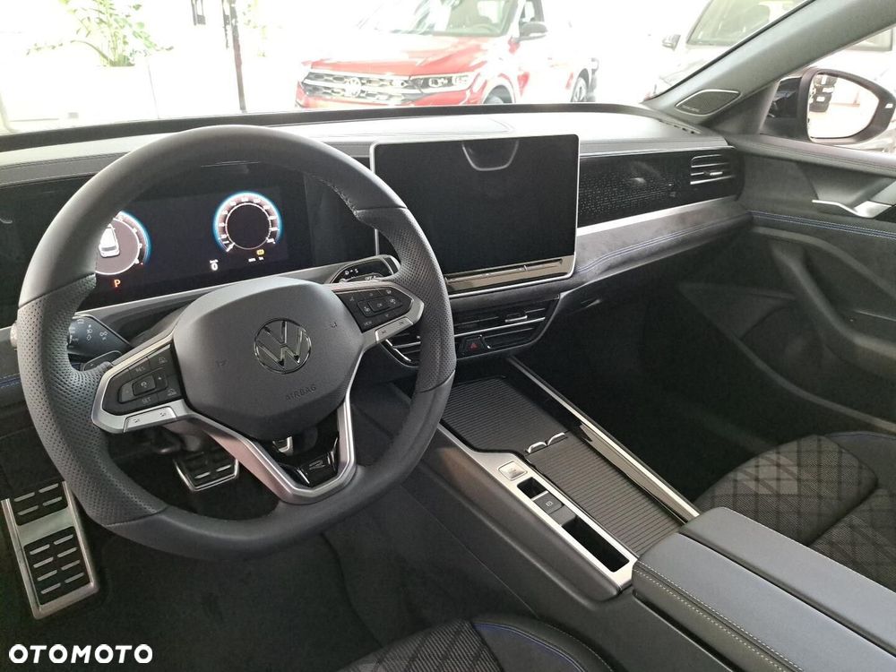Volkswagen Passat - 13