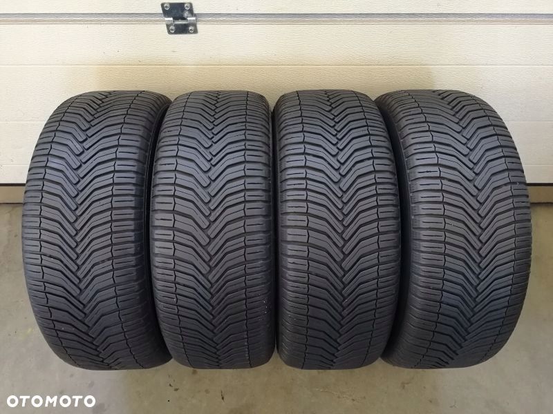 Opony całoroczne 215/55 R 17 Michelin CrossClimate