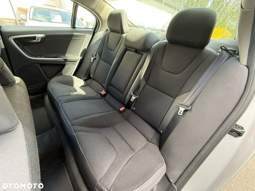 Volvo S60 - 34