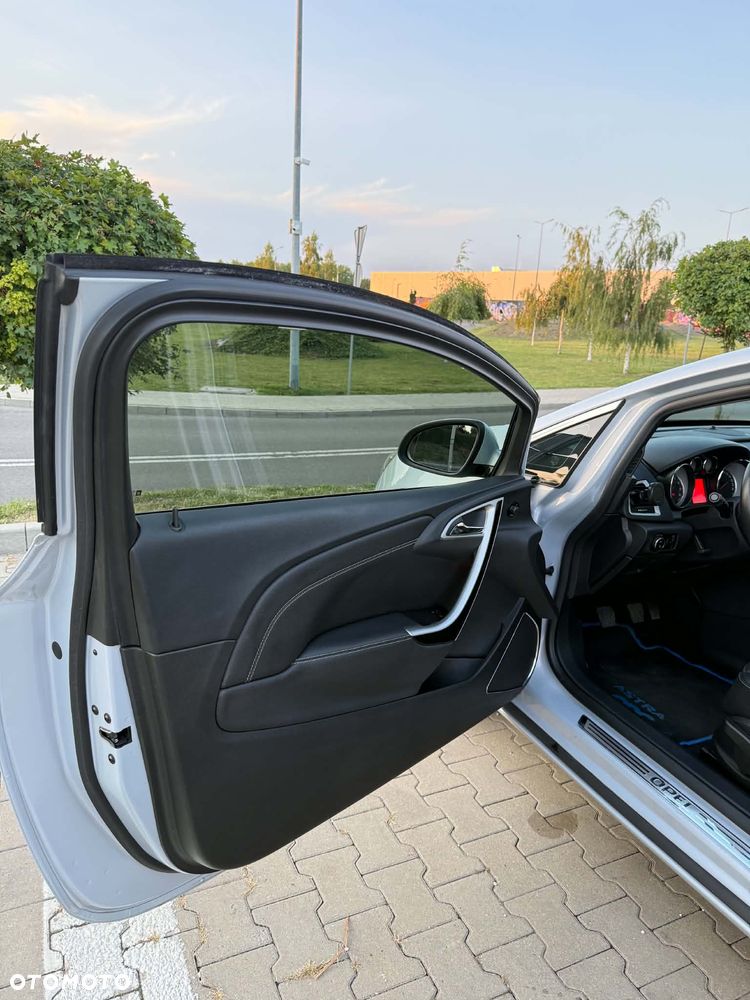 Opel Astra 1.4 T Sport EU6 - 12