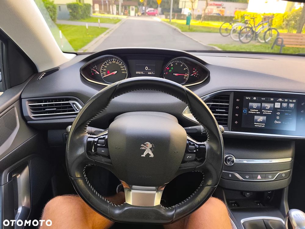 Peugeot 308 - 26