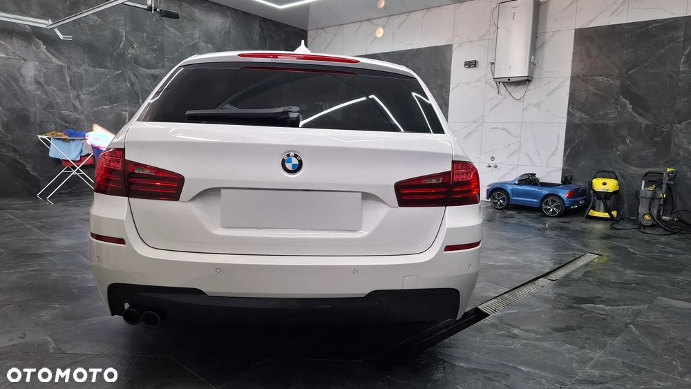 BMW Seria 5 520d Touring Sport-Aut - 11