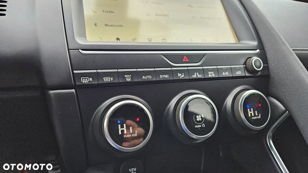 Jaguar E-Pace D150 R-Dynamic S - 26