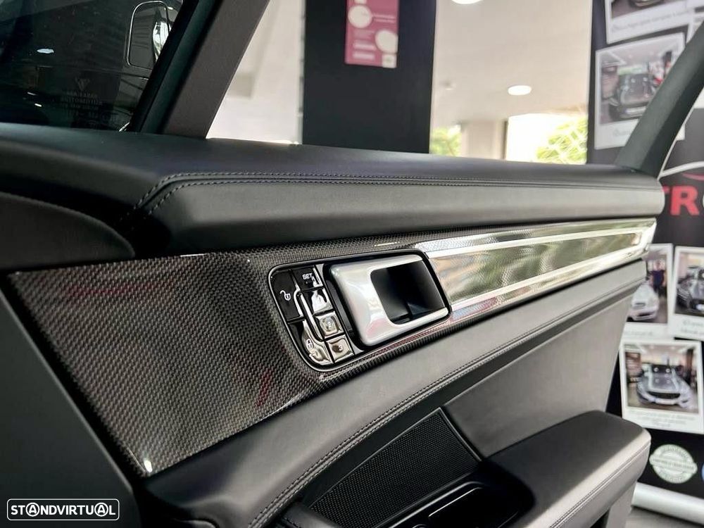 Porsche Panamera 4 S - 25