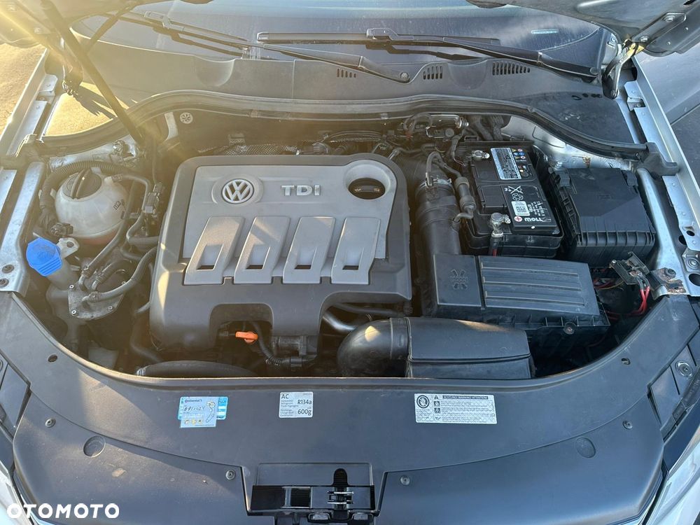Volkswagen Passat 2.0 TDI Comfortline DSG - 7
