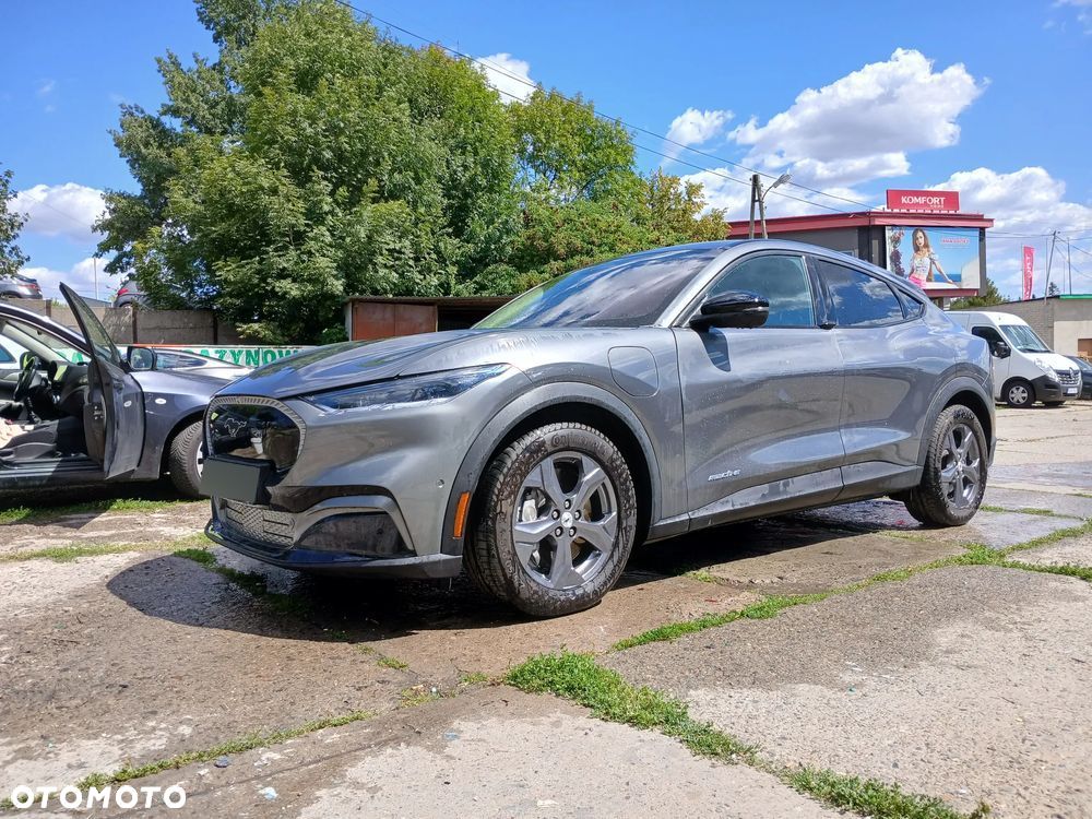 Ford Mustang Mach-E 75kWh AWD - 1