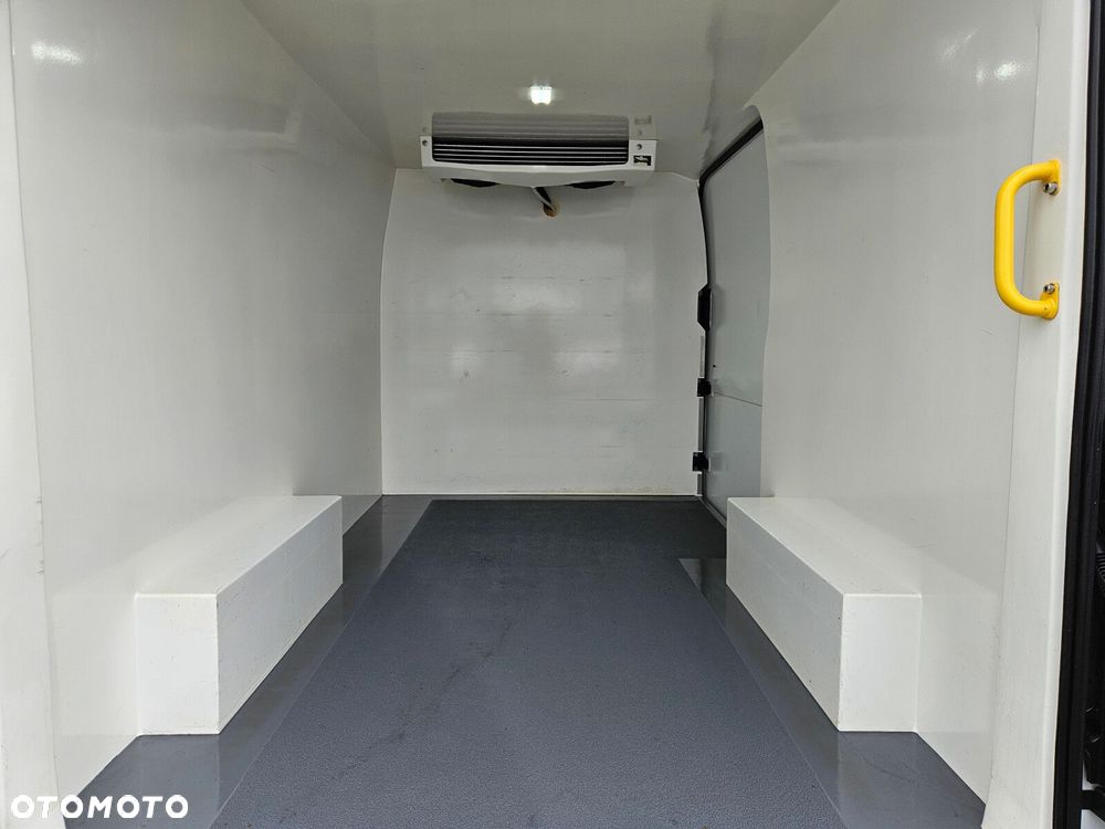 Ford transit L2H2 Chłodnia *64999zł NETTO* 2.0TdCi/131KM - 16