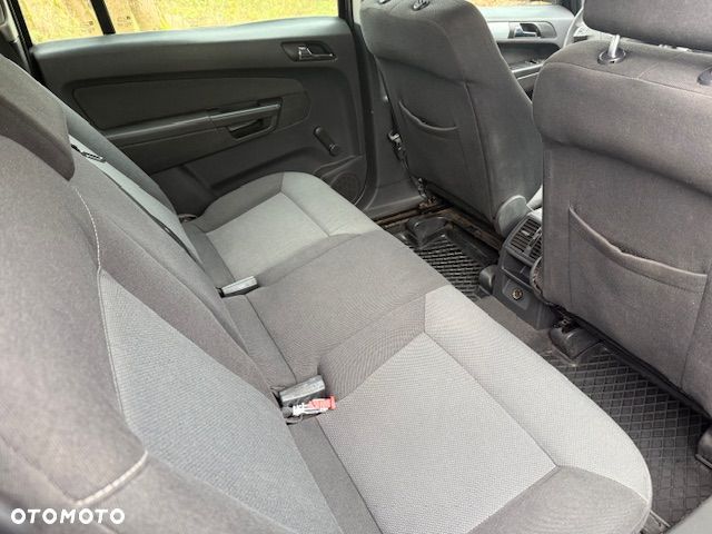 Opel Zafira - 8