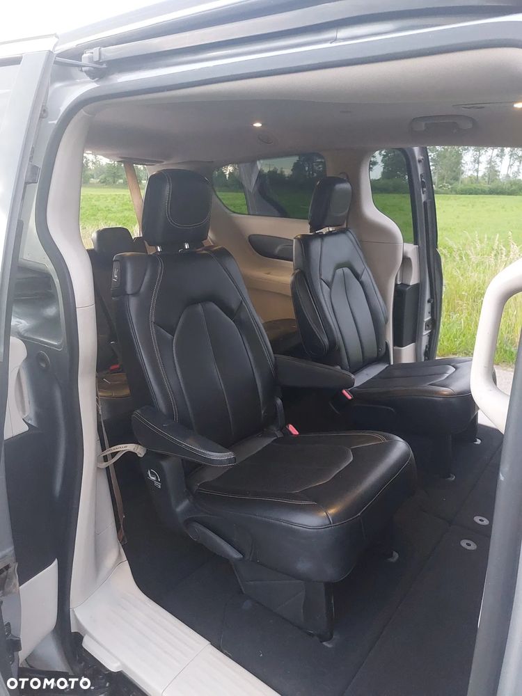 Chrysler Voyager - 22