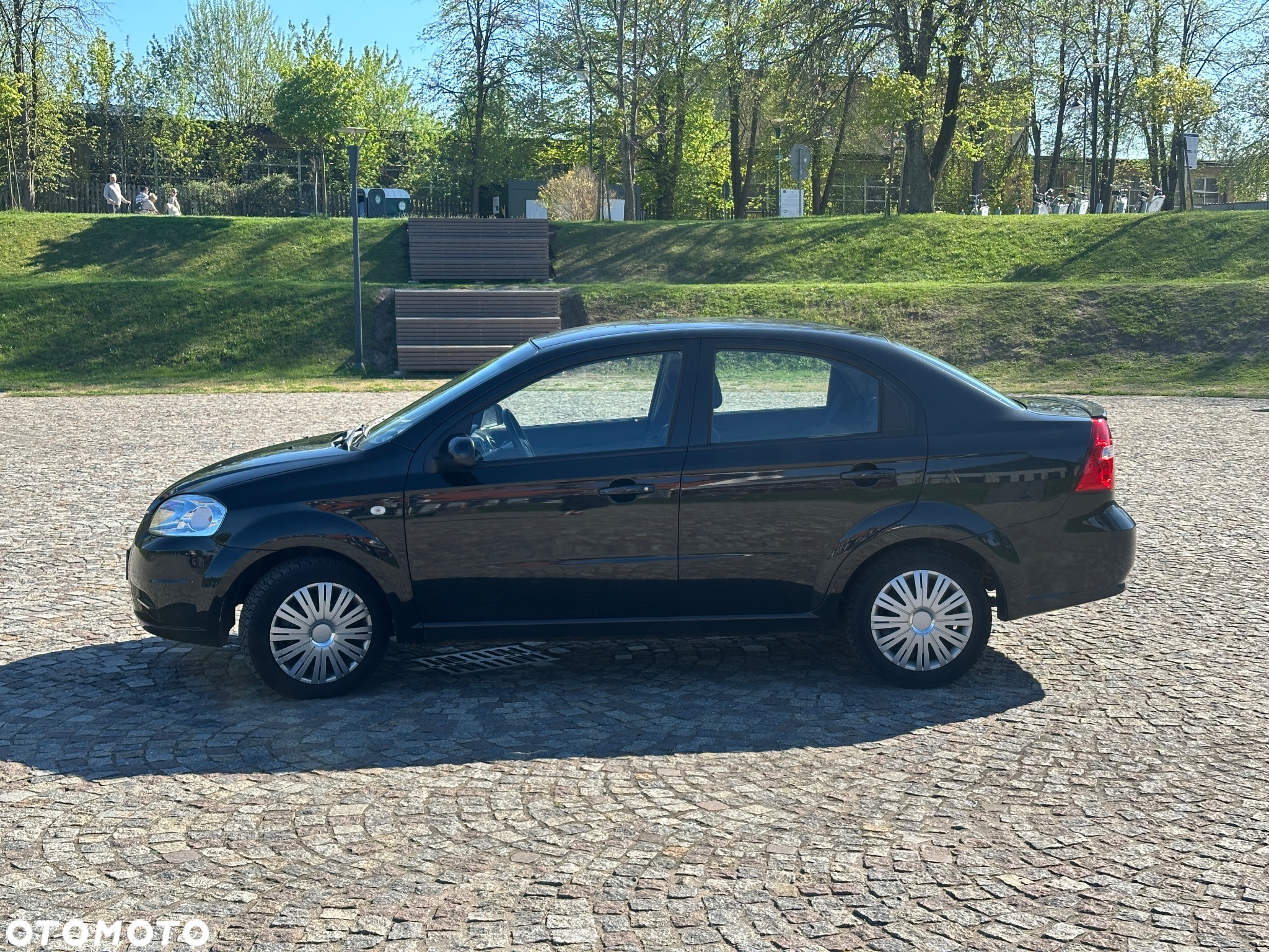 Chevrolet Aveo - 4