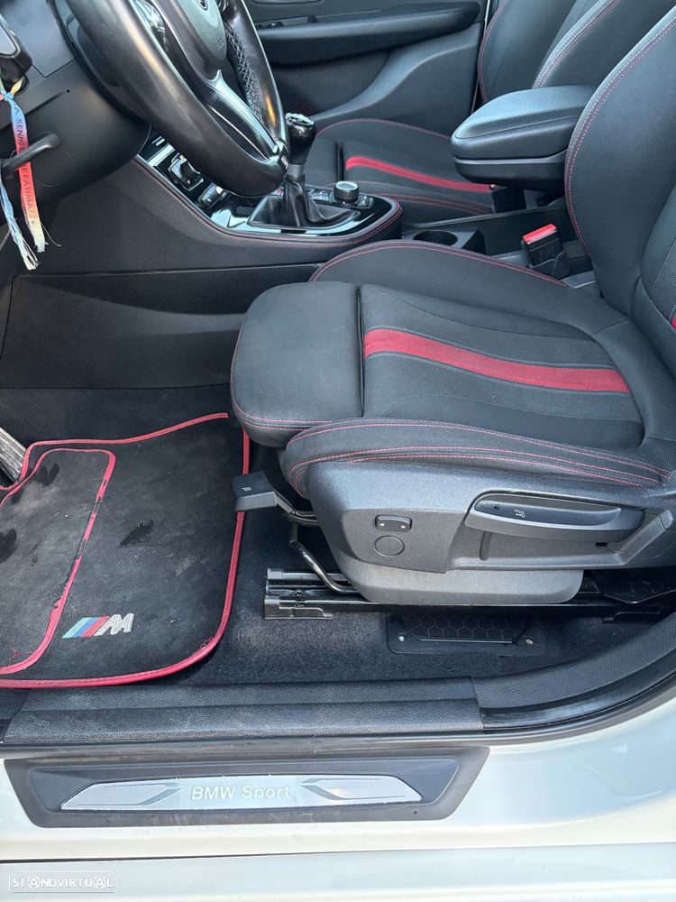 BMW 218 Active Tourer d Line Sport - 21