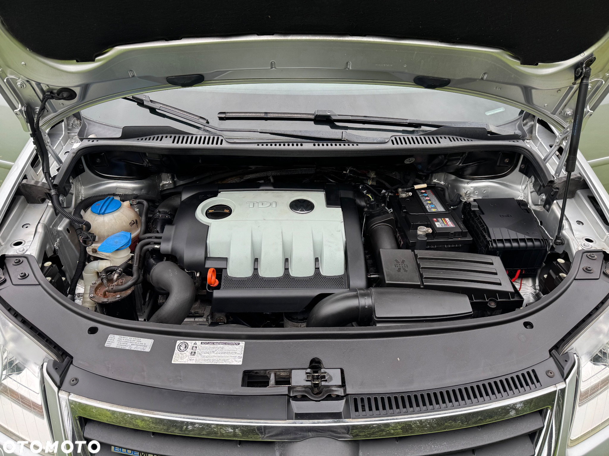 Volkswagen Touran 1.9 TDI DPF Blue Motion Highline - 39